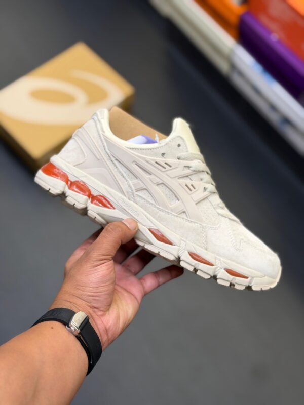 ASICS GEL KAYANO TRAINER 21
Quality-SUPER PERFECT(SP)
Material: Premium leather quality
