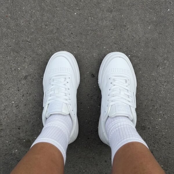 REEBOK CLUB C LTD VINTAGE
Quality-High end 
Material: Premium leather quality