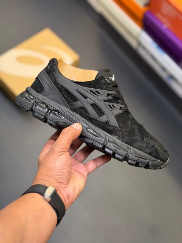 ASICS GEL KAYANO TRAINER 21
Quality-SUPER PERFECT(SP)
Material: Premium leather quality