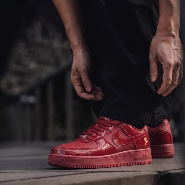 fc7b2633-3663-4399-9dba-91cf514b9938 Nike Air Force 1 Low Syna "Dark Beetroot
NIKE ZOOM FIELD JAXX
Material: Premium leather quality