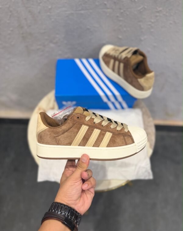 191e8e15-1c32-4d87-bbe1-3e5f72553363 *FIRST TIME IN INDIA 🇮🇳*
*ADIDAS ORIGINALS SUPERSTAR 2026 SUEDE TAN 🔥*
Euro 40-44 ✅
Exact Showroom quality
Original Box Pack 📦
Grab Soon 🔜