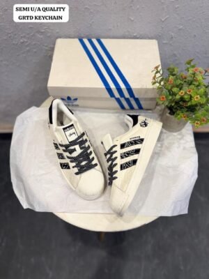 80a9b1f9-7574-4d02-b4e1-2b995ba05529 *FIRST TIME IN INDIA ๐ฎ๐ณ*
*ADIDAS SUPERSTAR X STUSSY BALL WITH KEYCHAIN
Showroom Quality Grtd
Original Box Pack ๐ฆ