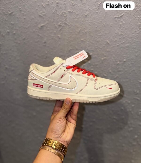 831f0dd9-3be4-4a37-872b-14e572a8f7d0 *NOW AT BLACK DAY SALE 🇮🇳
*NIKE SB DUNK SUPREME WHITE RED RADIUM
Euro 40-45 ✅
Legit Quality Grtd
Original Box Pack