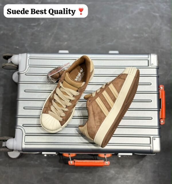 976f2c10-8942-4184-84e8-b9cc6c79d4a1 *FIRST TIME IN INDIA 🇮🇳*
*ADIDAS ORIGINALS SUPERSTAR 2026 SUEDE TAN 🔥*
Euro 40-44 ✅
Exact Showroom quality
Original Box Pack 📦
Grab Soon 🔜